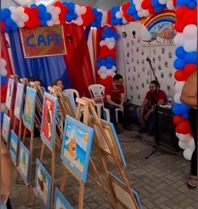 Flifs: telas criadas por pessoas com deficiências atraem o público