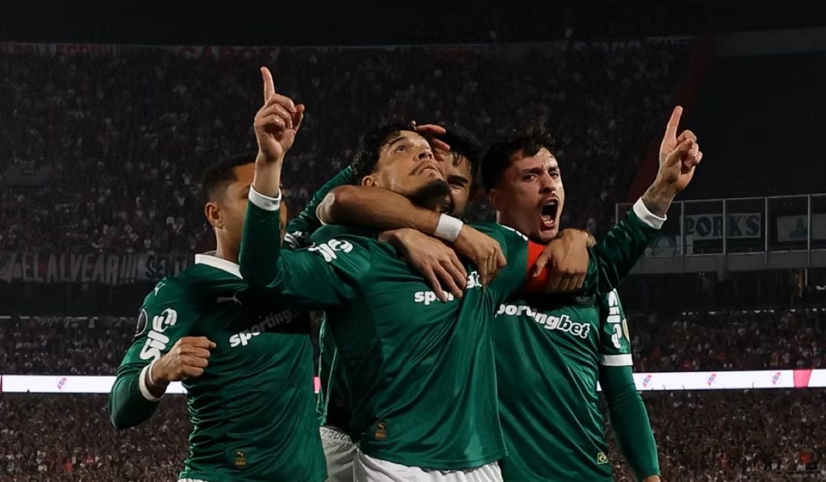Gustavo Gómez da SE Palmeiras comemora seu gol contra a equipe do CA River Plate foto cersar greco