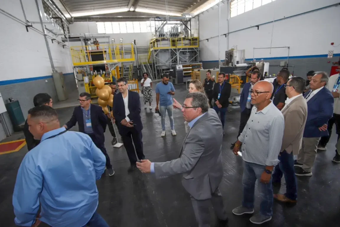 Megafábrica inaugurada em Feira de Santana amplia produção - Soprema