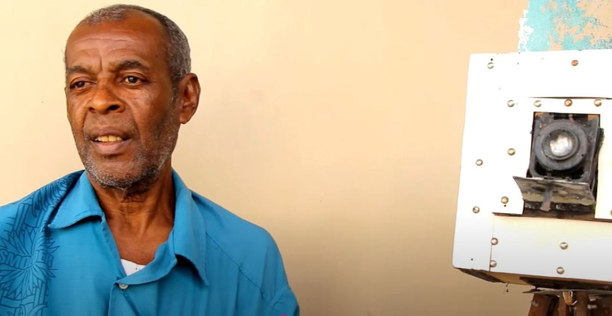 José Alves dos Santos Mestre da fotografia lambe-lambe de Feira de Santana é premiado pelo PNAB