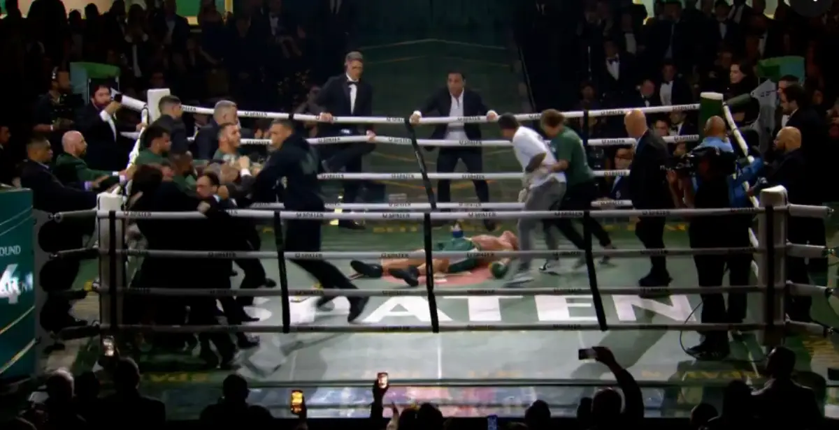 Duelo entre Popó e Wanderlei termina em pancadaria e desclassificação no Spaten Fight Night 2025