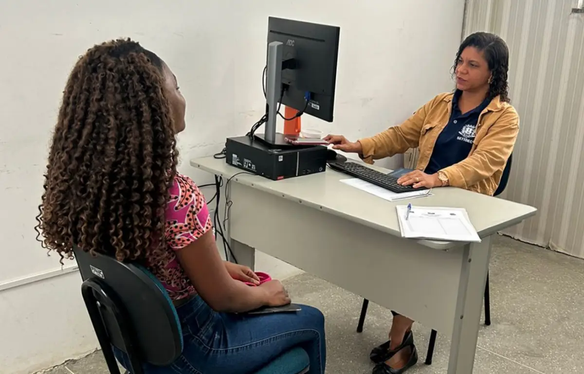 Projeto Casa Cras leva oportunidades de emprego ao CRAS Mangabeira e Queimadinha, em Feira de Santana