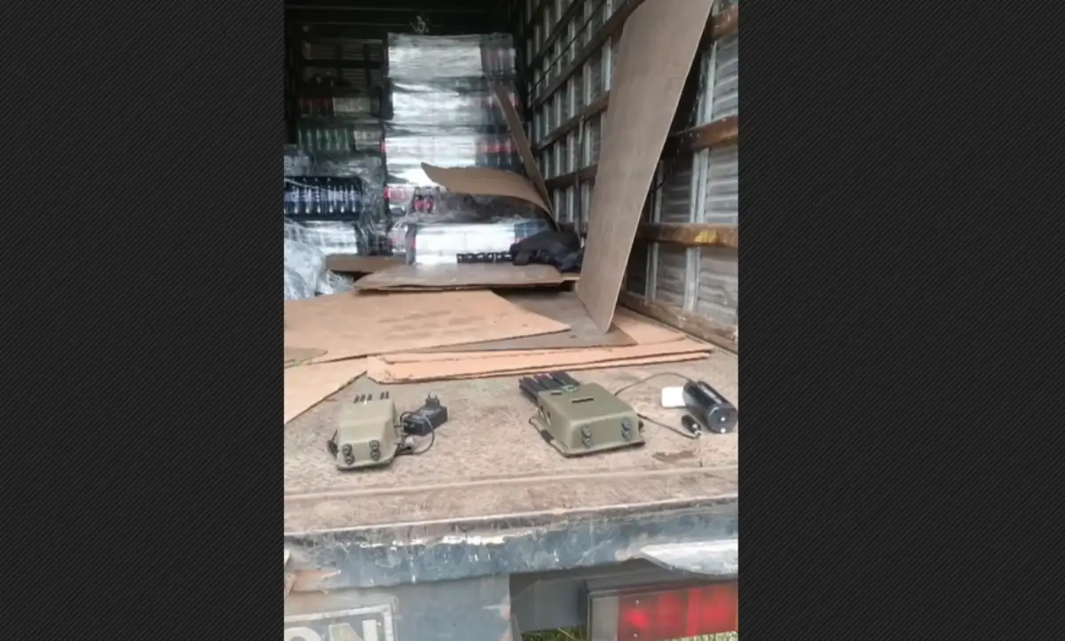 Caminhão roubado em Simões Filho é localizado em Salvador; criminosos fogem após troca de tiros