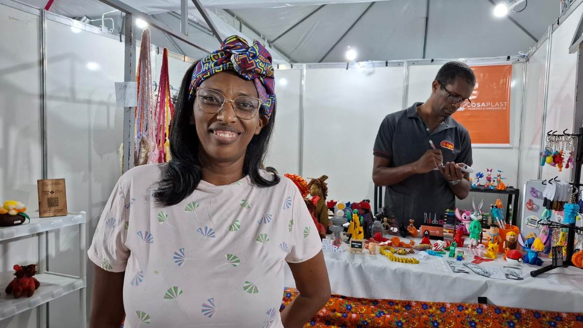 Kenia Suzart, artesã