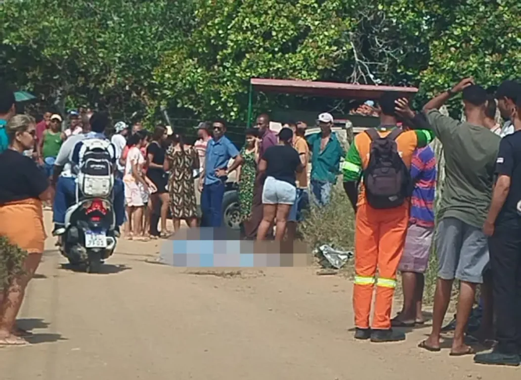 Mulher é morta com mais de 20 facadas na zona rural de Feira de Santana; ex-namorado é o principal suspeito 