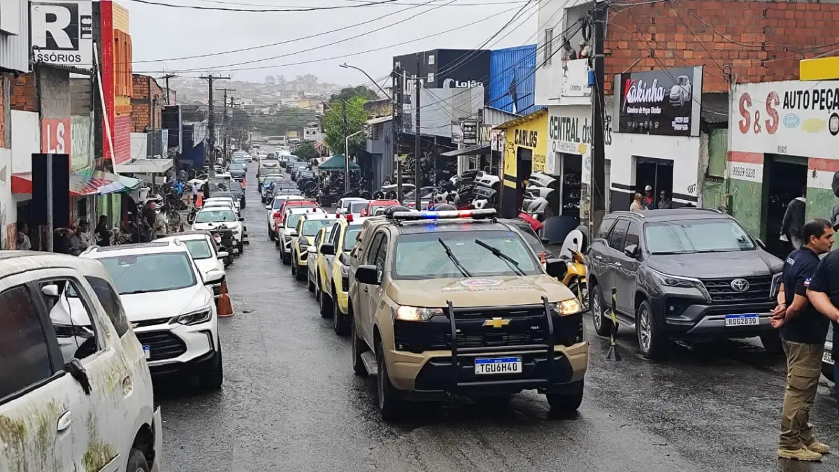 Ação educativa sobre desmonte veicular mobiliza forças de segurança em Feira de Santana Ação educativa sobre desmonte veicular mobiliza forças de segurança em Feira de Santana