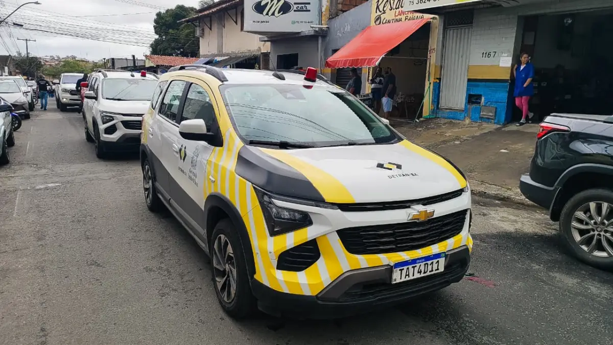 Ação educativa sobre desmonte veicular mobiliza forças de segurança em Feira de Santana Ação educativa sobre desmonte veicular mobiliza forças de segurança em Feira de Santana