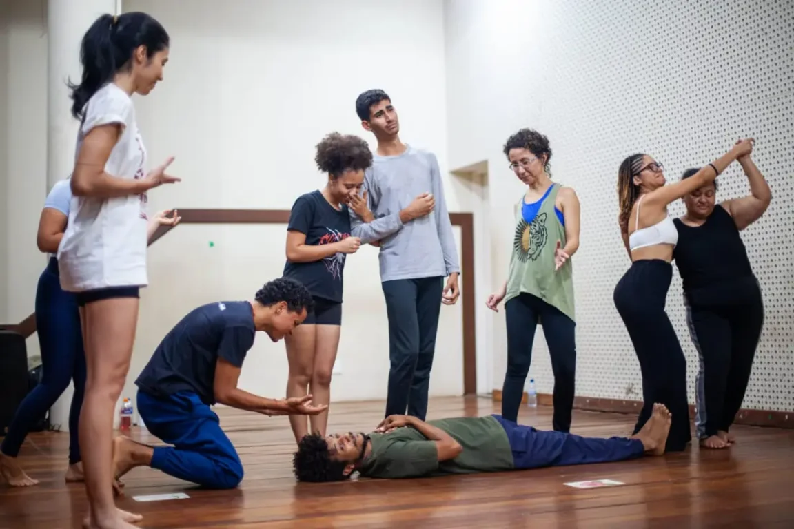 Cachoeira recebe espetáculo do Coato Coletivo de 13 a 17 de outubro