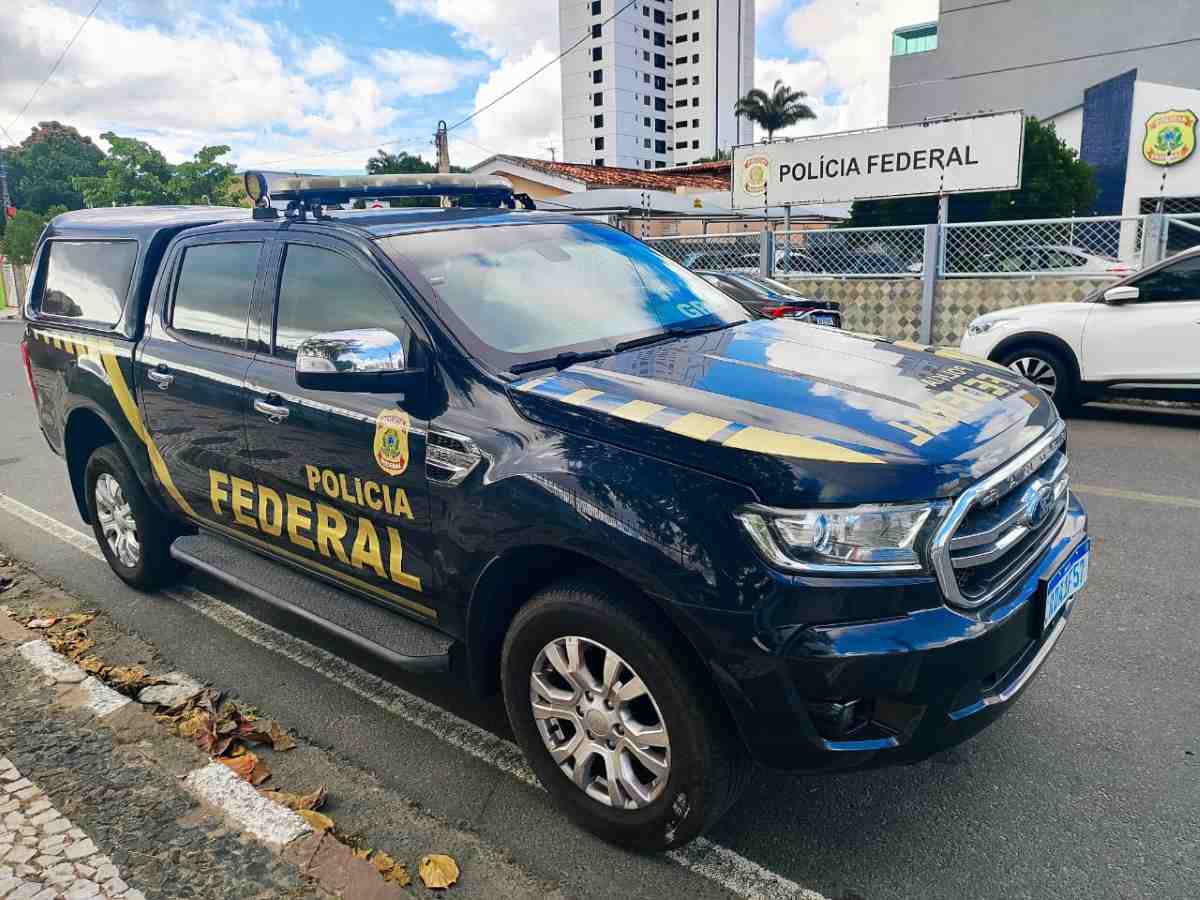 Dois homens são presos em operação da PF para combater fraudes bancárias