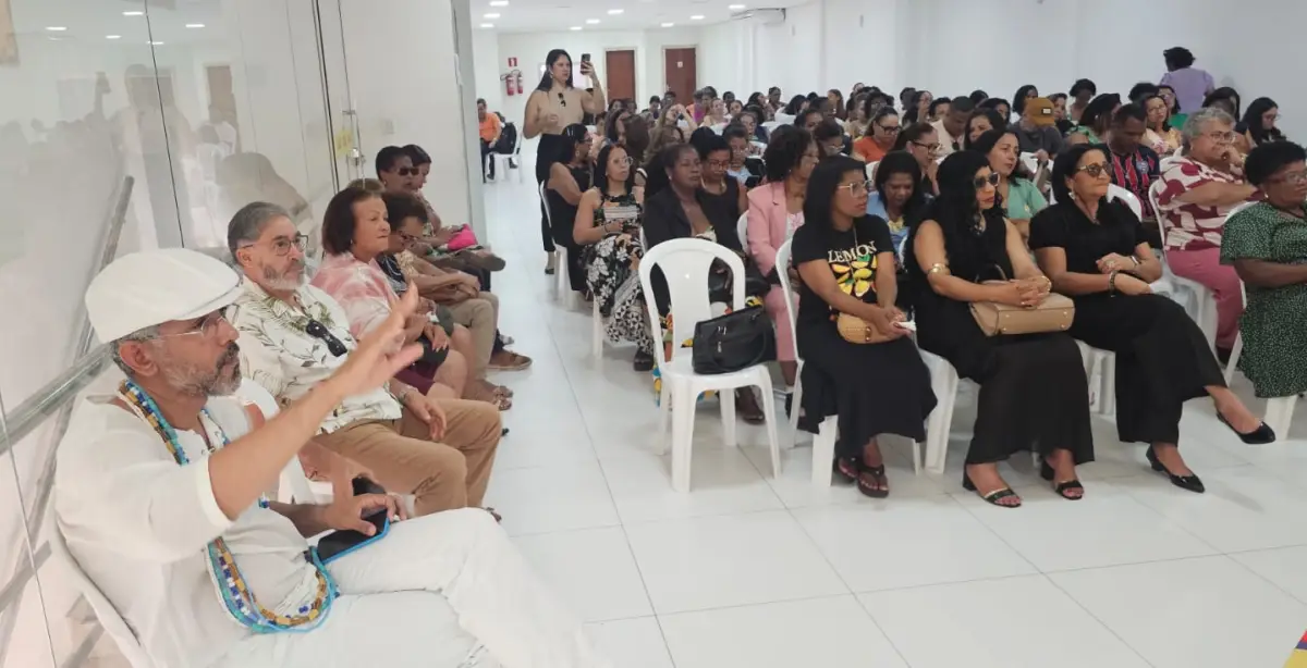 APLB Feira celebra Dia do Professor e do Servidor com debate sobre Reforma Administrativa e defesa do serviço público