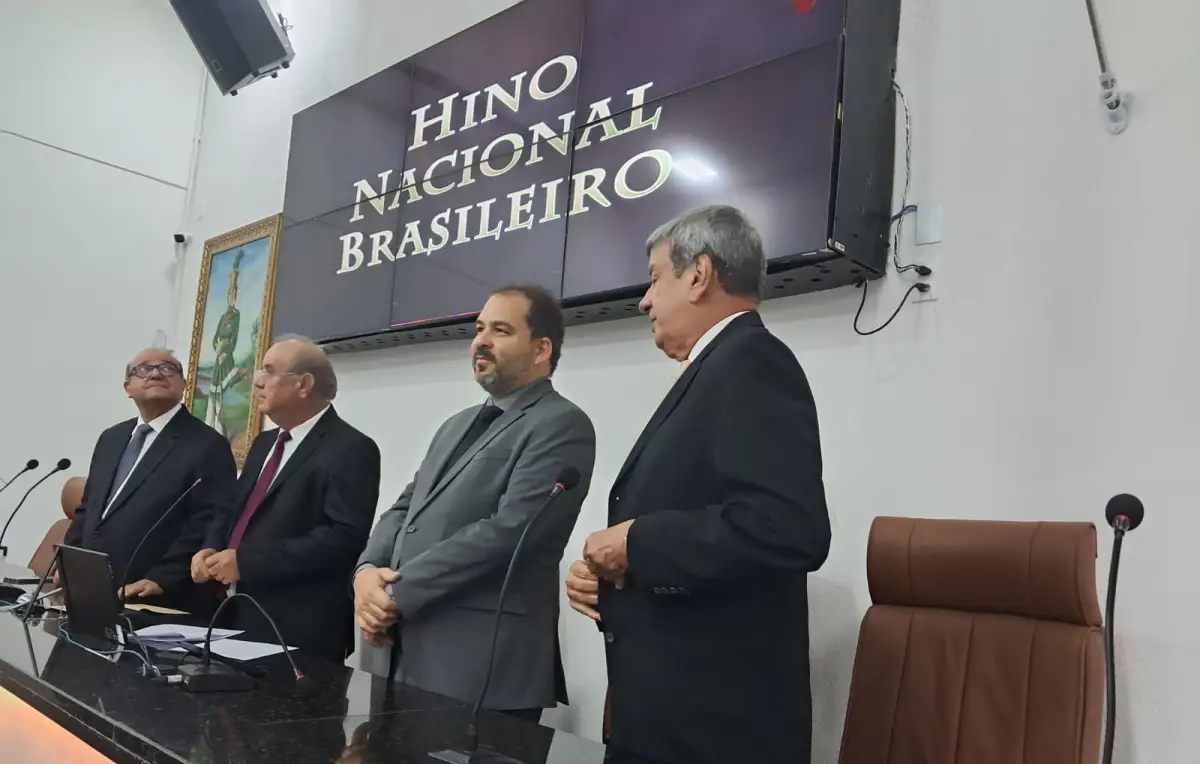 Ex-deputado federal Cândido Vaccarezza recebe título de Cidadão Feirense