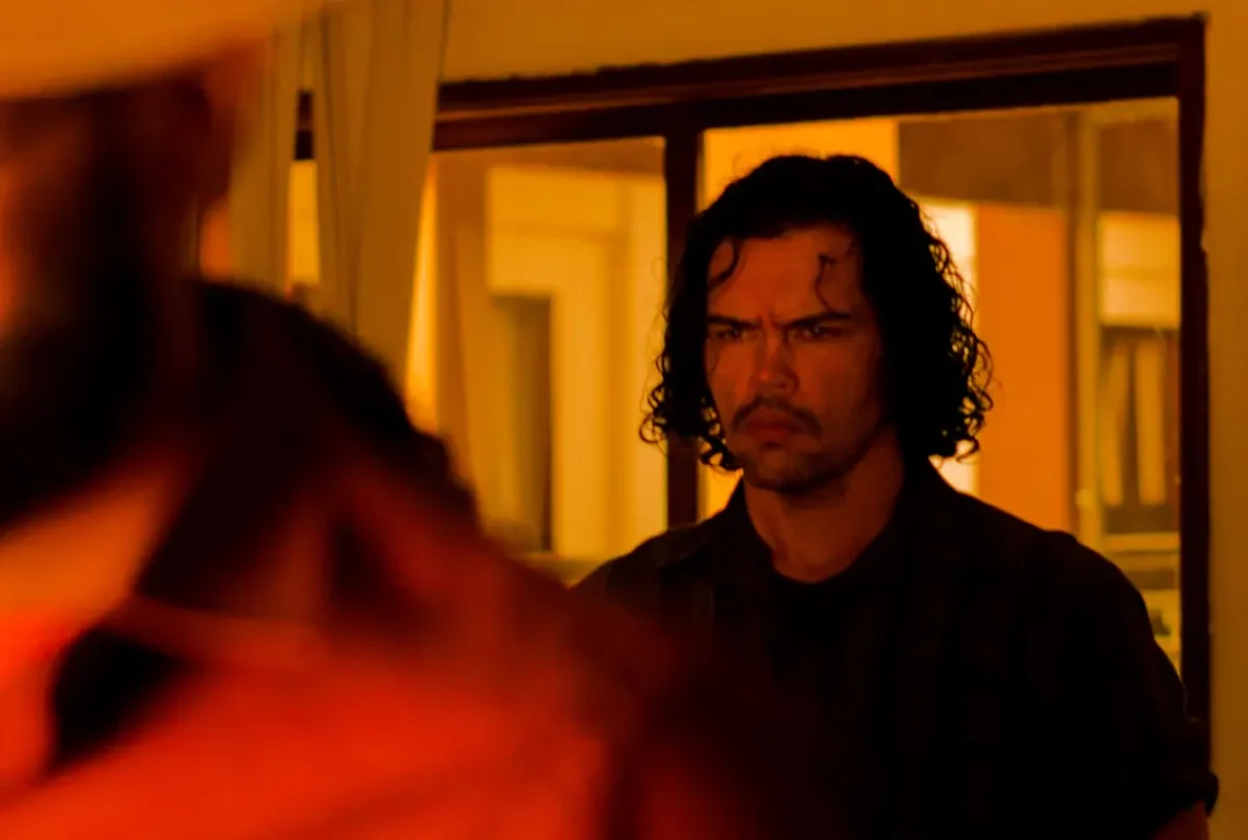 Braseiro: espetáculo teatral em Feira de Santana discute violência patriarcal