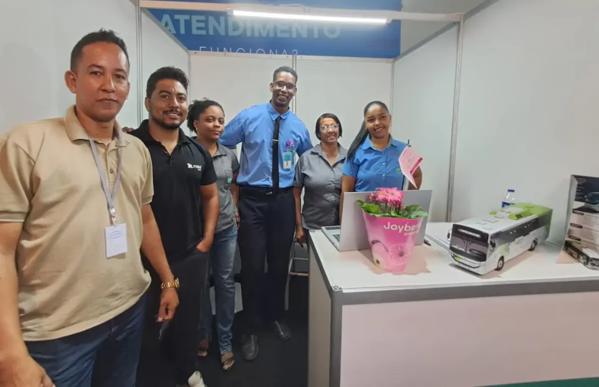 Feira do Emprego atrai multidão em Feira de Santana; vagas terminam nesta quarta (15)