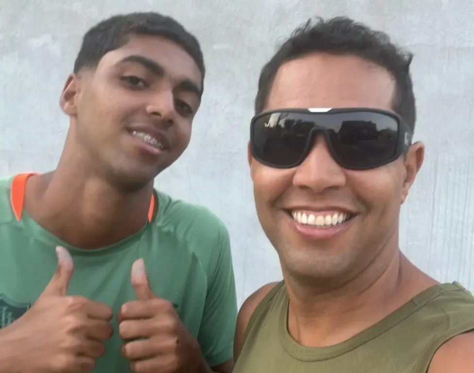 Feirense de 15 anos assina com o Fluminense do RJ