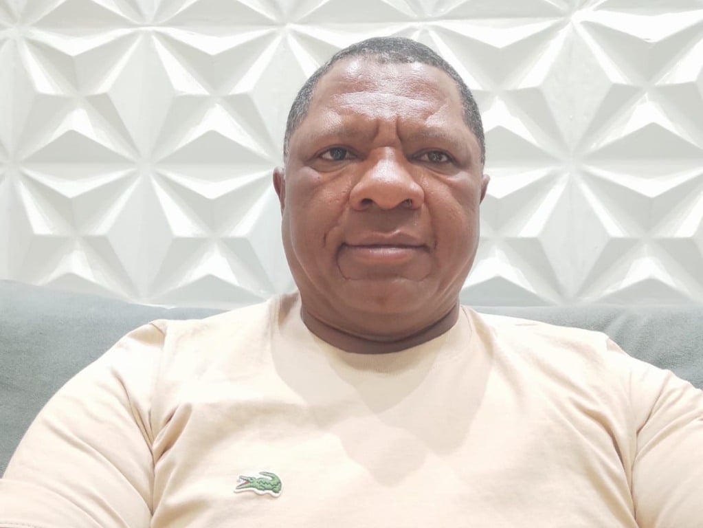 José Roberto Barros