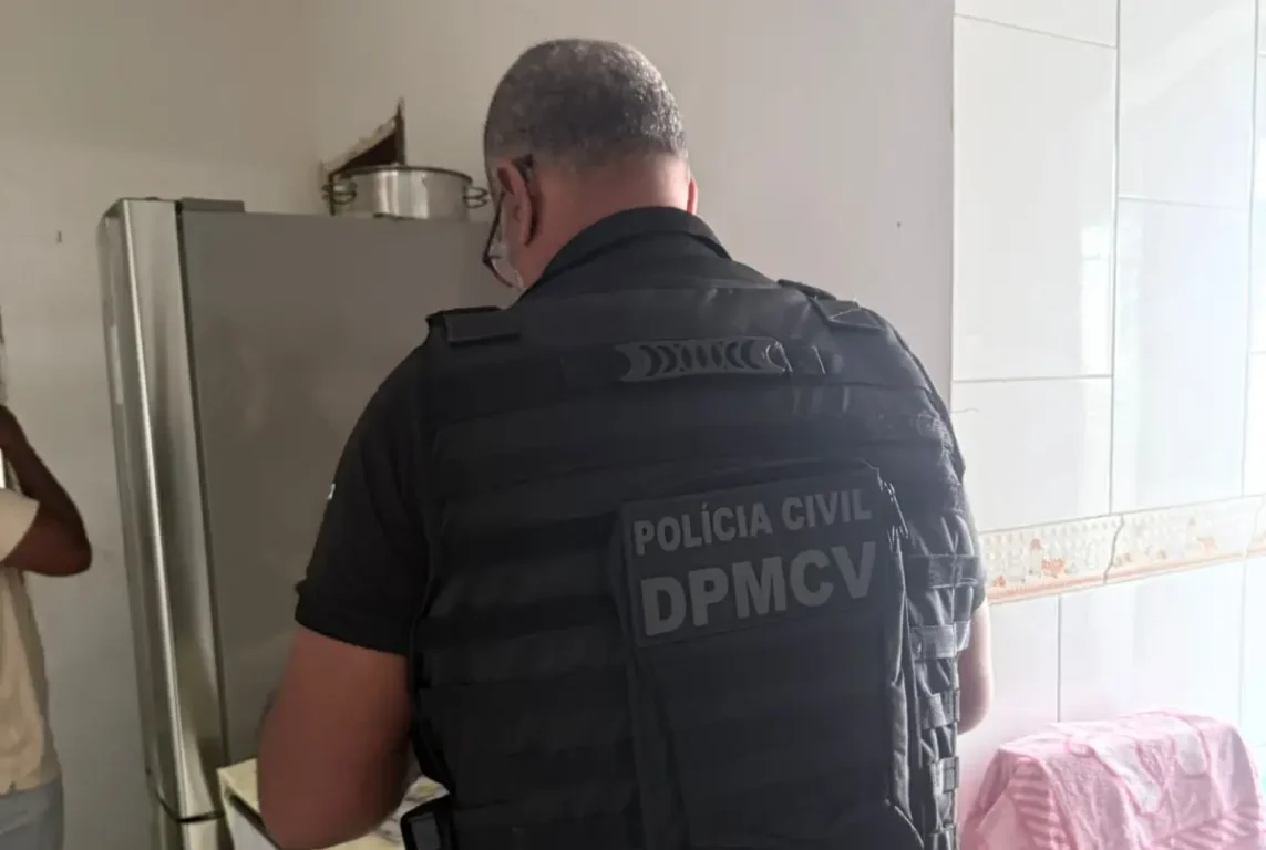 Polícia Civil cumpre mandados da Operação Pharos II em três municípios baianos