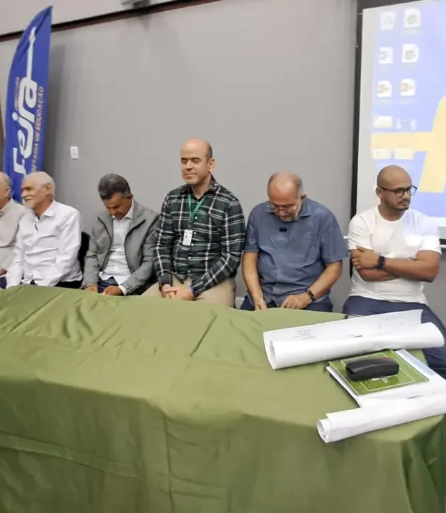 Canal do Sertão Baiano é debatido em reunião com prefeitos, técnicos e lideranças estaduais em Feira de Santana