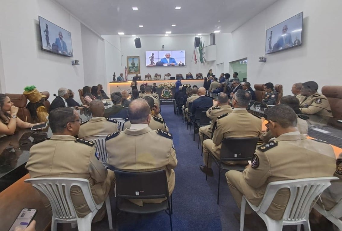 Sessão Solene na Câmara de Feira de Santana celebra 200 Anos da PMBA e 23 Anos do CPR-L