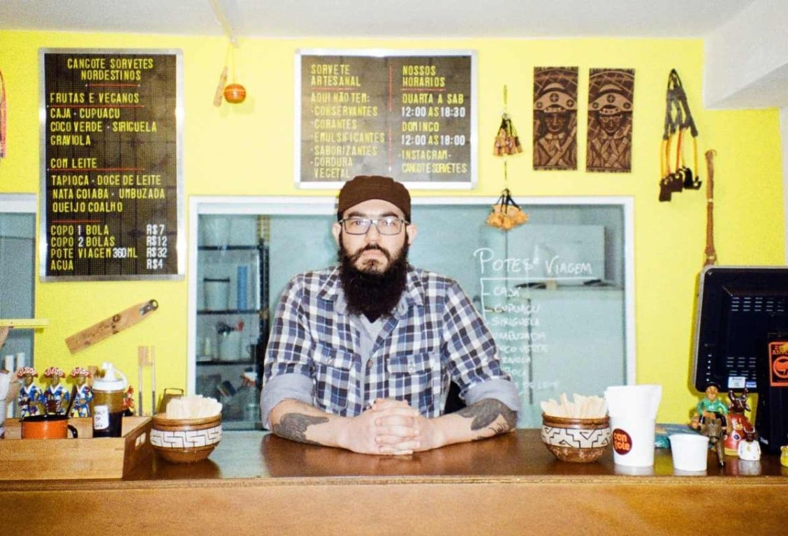 Com ideia inovadora empreendedor feirense faz sucesso com sorveteria de sabores brasileiros em SP