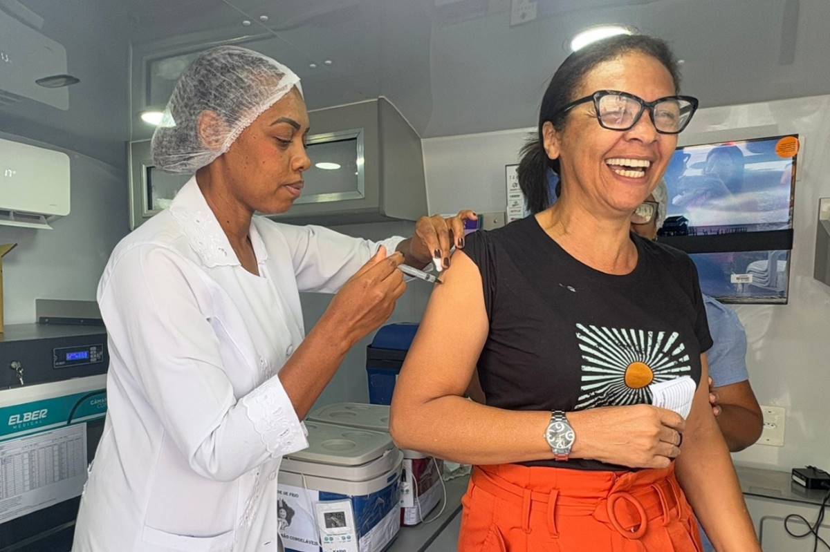 Dia D da Multivacinação em Feira de Santana registra aplicação de 2.300 doses de vacinas