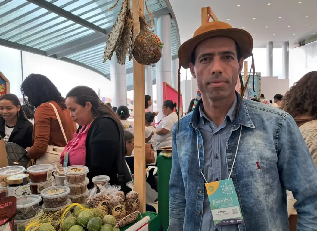 Encontro sobre empreendedorismo atrai centenas de empresários de várias cidades baianas em Feira de Santana