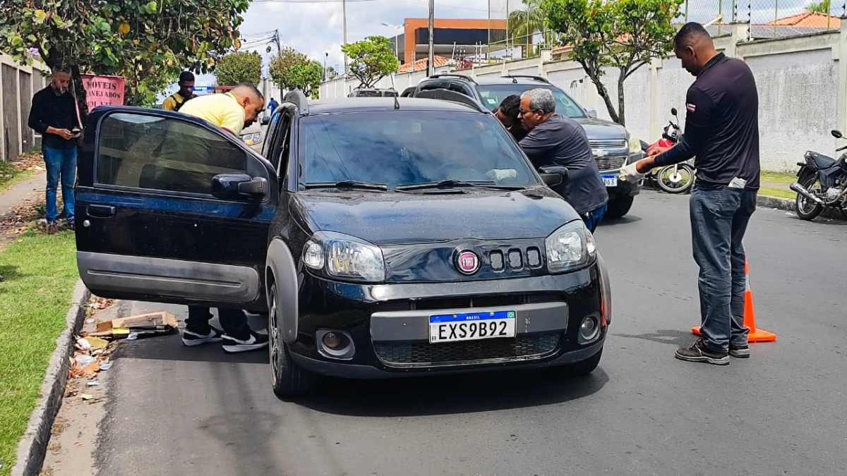 Homem morre e esposa fica ferida após ataque a tiros no conjunto Vila Olímpia; vítima estava indo para o trabalho
