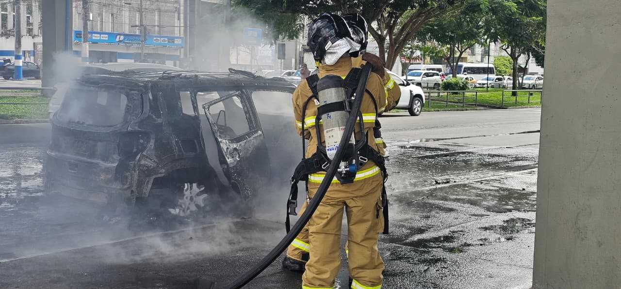Incêndio na Avenida Getúlio Vargas