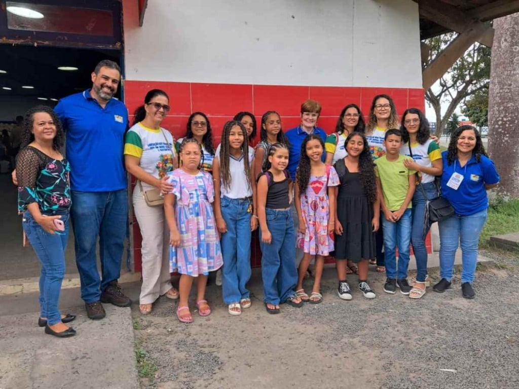 Intercâmbio Cultural reúne escolas do campo para celebrar 25 anos do projeto Baú de Leitura
