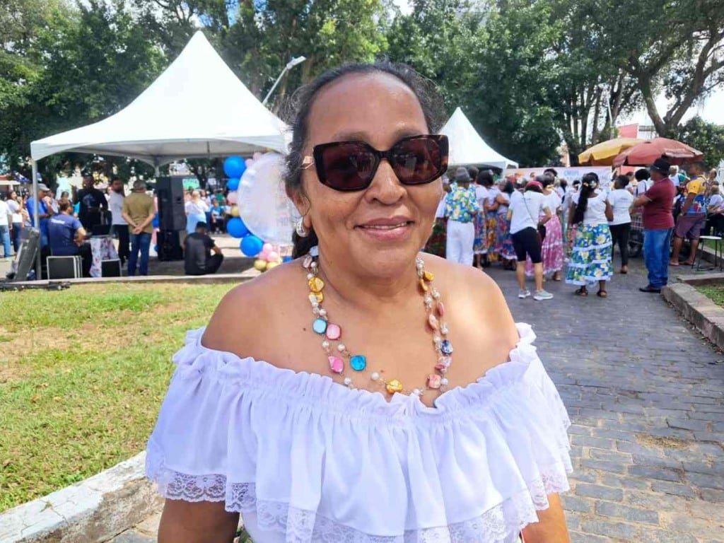 Lucineide Brito - idosa Zazinha Cerqueira