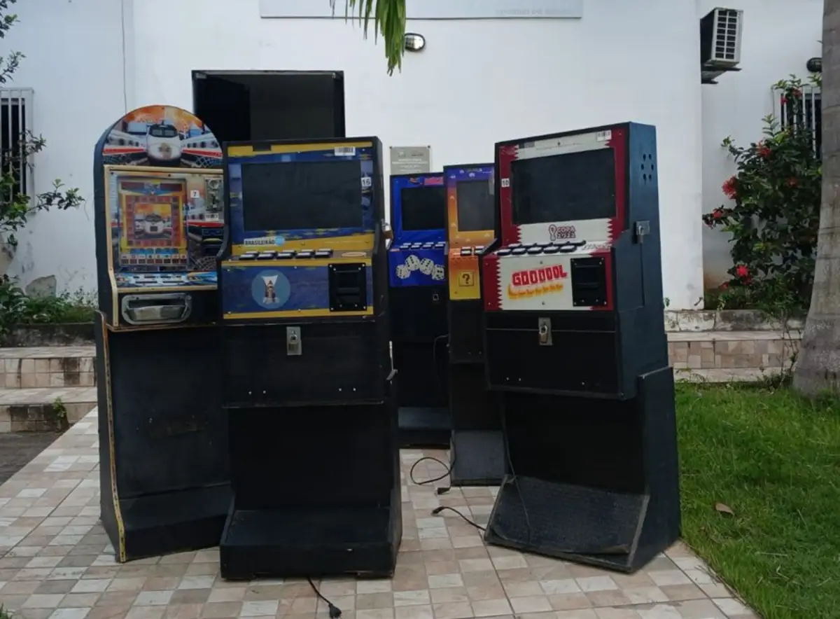 máquina caça-níqueis