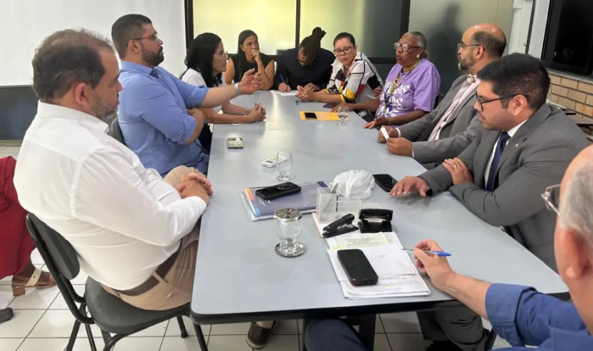 reunião com prefeito e entidades de Feira