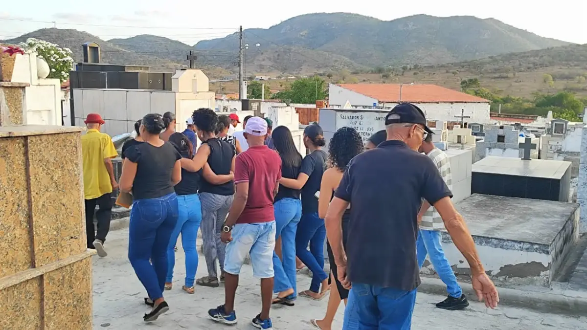 sepultamento das jovens de Anguera