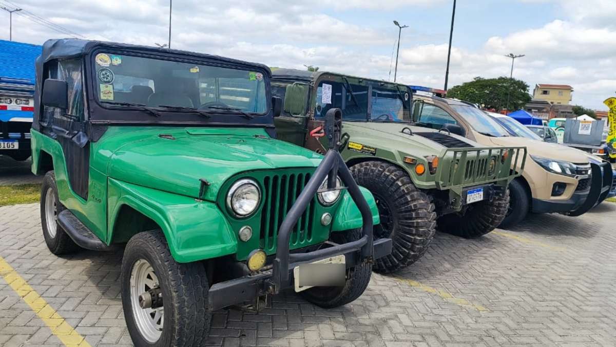 13º Encontro de Veículos Antigos Princesa do Sertão, promovido pelo Clube da Ferrugem 13º Encontro de Veículos Antigos Princesa do Sertão, promovido pelo Clube da Ferrugem