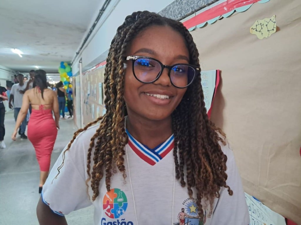 1ª feira literária do colégio gastão guimarães