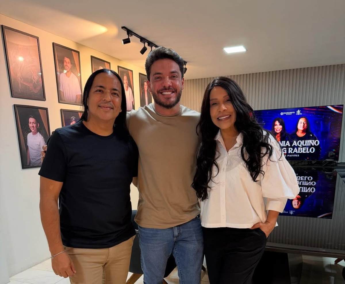 Silvânia Aquino e Berg Rabelo assinam contrato com empresa de Wesley Safadão