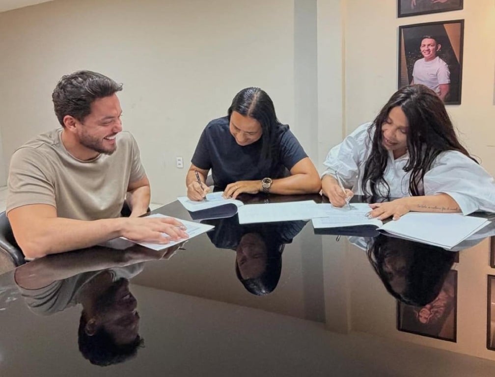 Silvânia Aquino e Berg Rabelo assinam contrato com empresa de Wesley Safadão