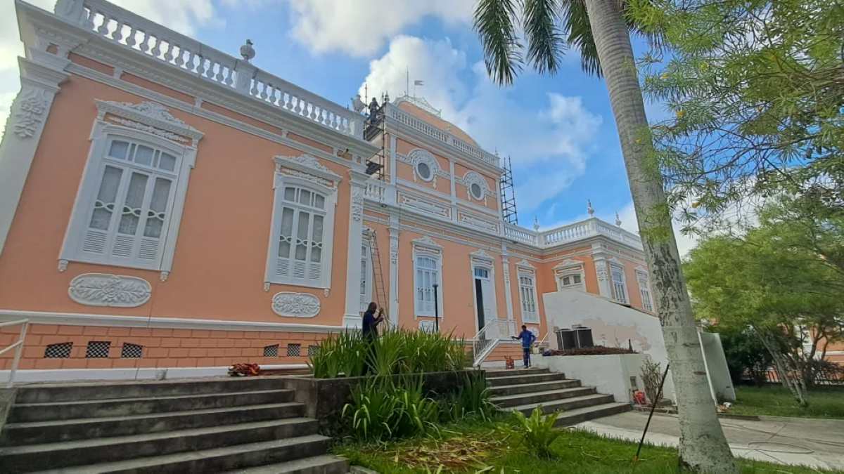 Ilustrar matéria ustiça determina que Uefs adote medidas contra assédio moral após ação do MPT