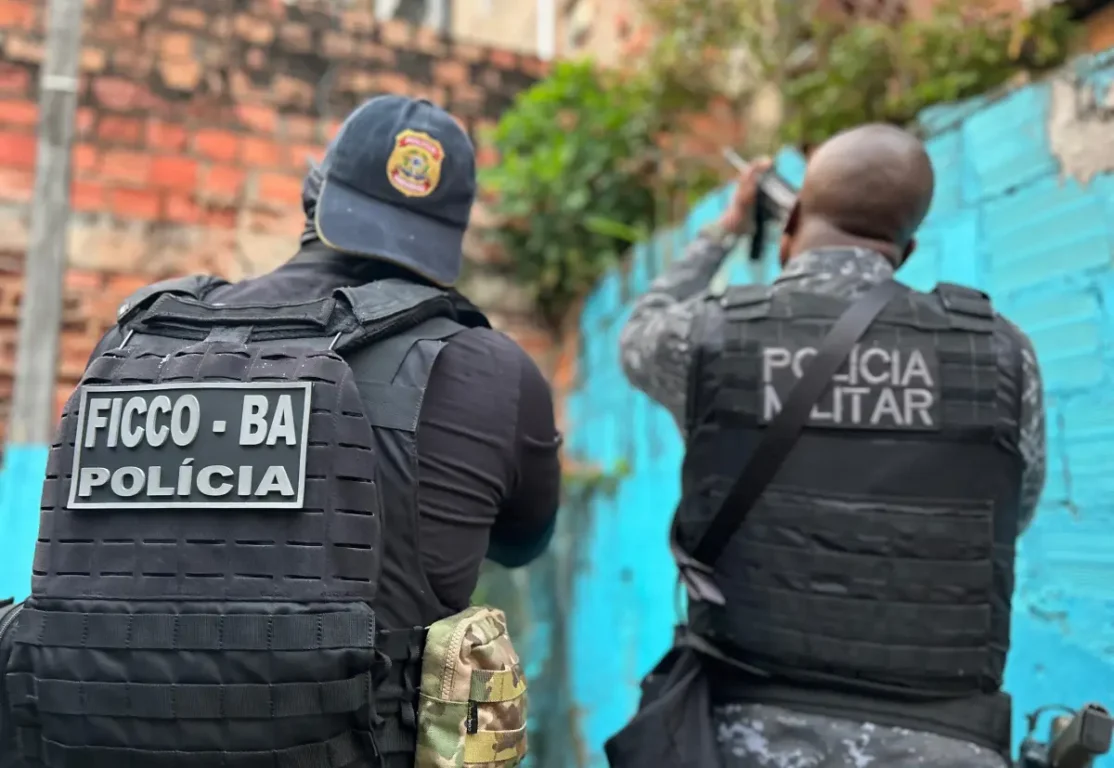 Forças de segurança prendem faccionado foragido de Feira de Santana em casa de luxo em Blumenau