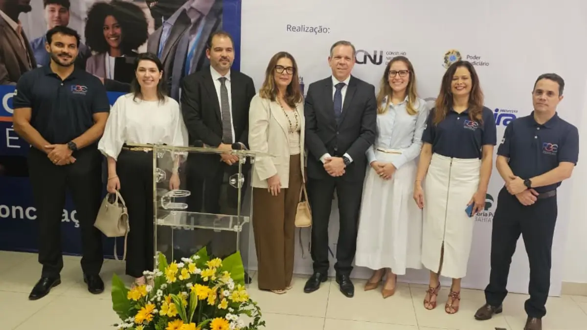 Mutirão de Conciliação analisa quase 200 processos judiciais de saúde em Feira de Santana