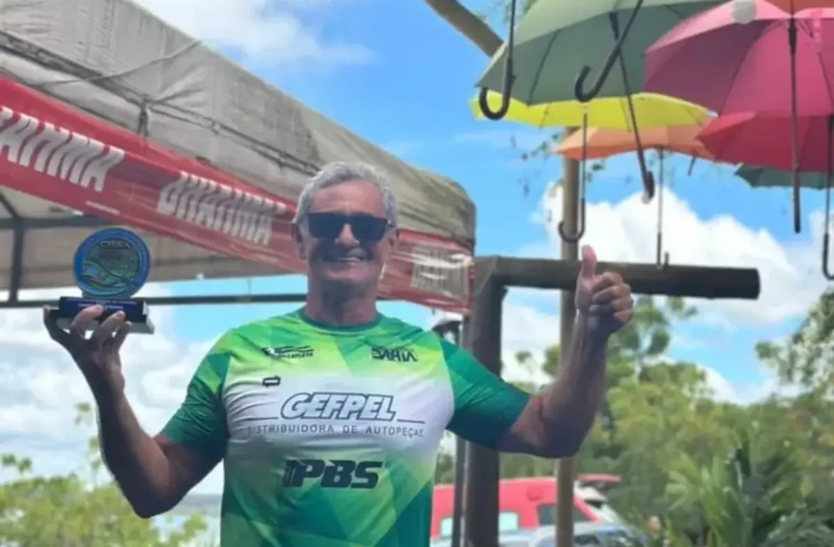 Feirense de 60 anos brilha no Brasileiro Master de Natação e segue batendo recordes nas águas