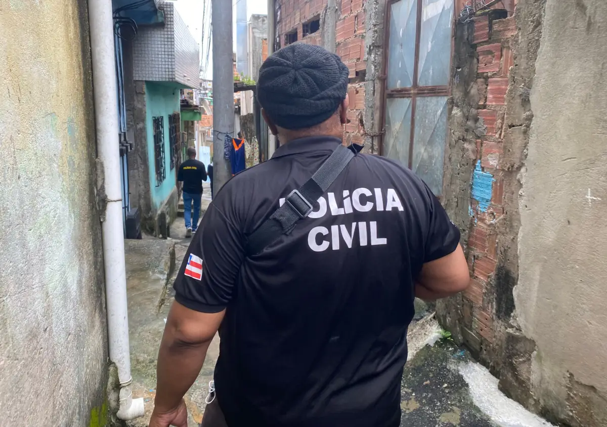 Homem se passando por policial é preso por agredir e violentar mulheres em Feira de Santana