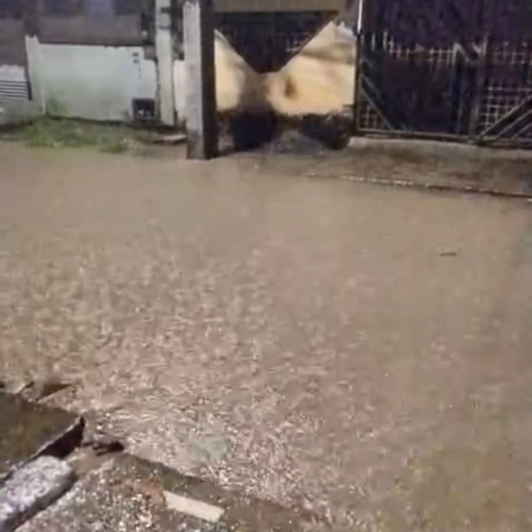 Fortes chuvas provocam problemas em diversos bairros de Feira de Santana