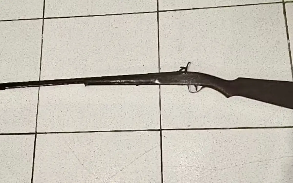 Homem é preso suspeito de ameaçar filha após sumiço de R$ 30