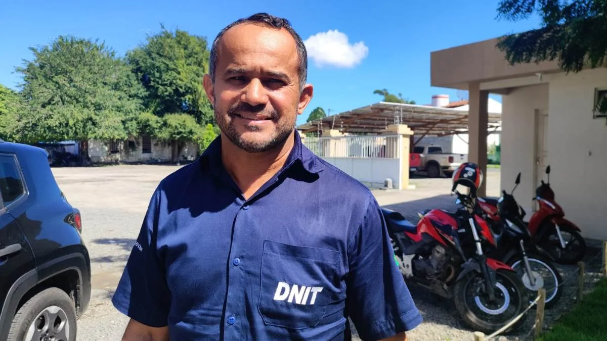 Superintendente do dnit Roberto Alcântara