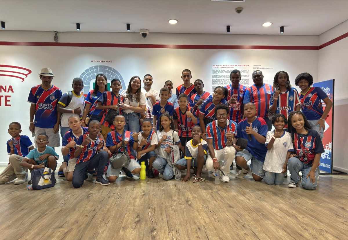 Estudantes da rede municipal de Antônio Cardoso assistem Bahia x Bragantino na Arena Fonte Nova