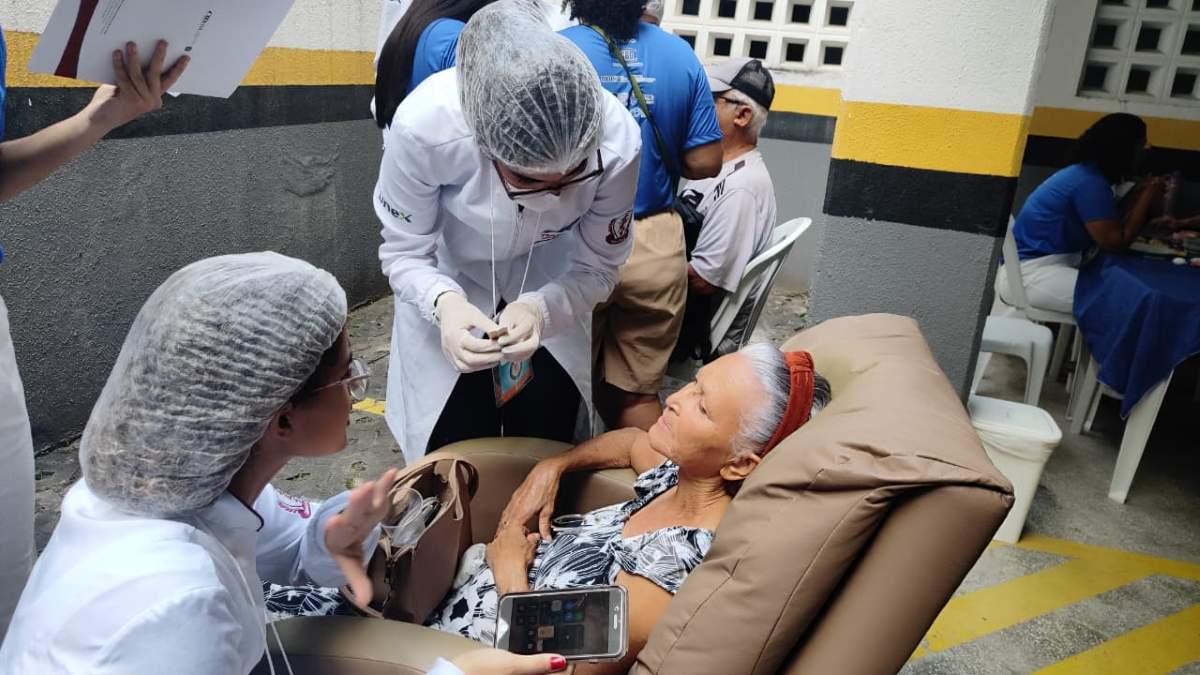 Mutirão do Diabético oferta diagnóstico e orientação sobre riscos de cegueira para o paciente com diabetes