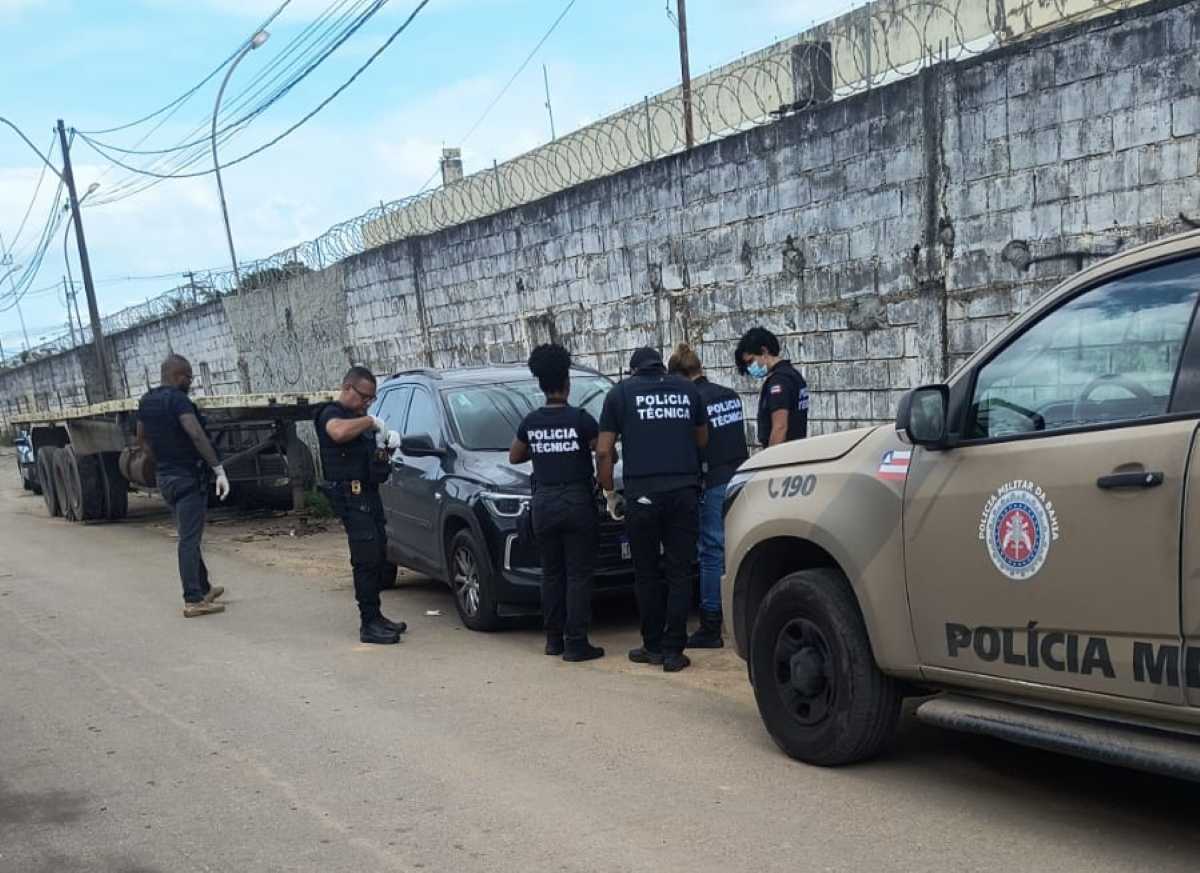 Carro de nutricionista sequestrada é encontrado na BR-324 em Salvador