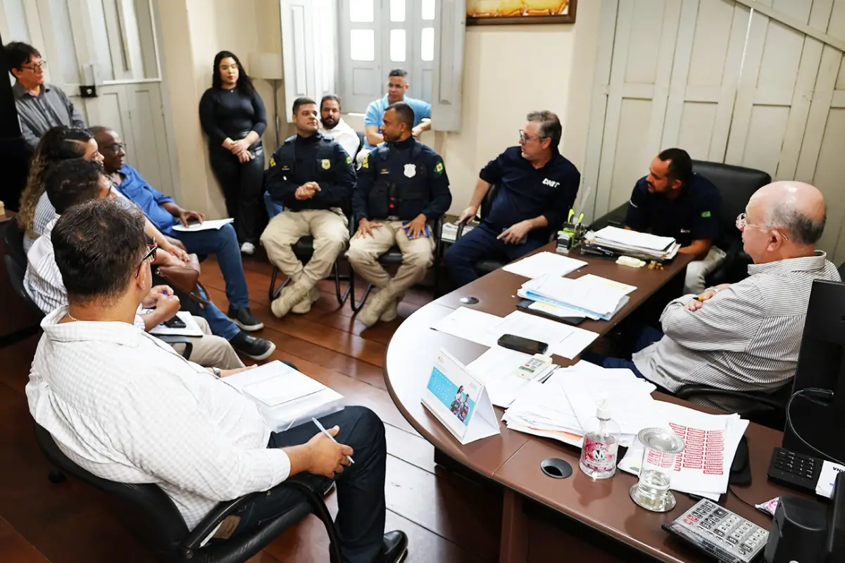 Prefeitura, Dnit e PRF discutem mobilidade urbana no Anel de Contorno, em Feira de Santana