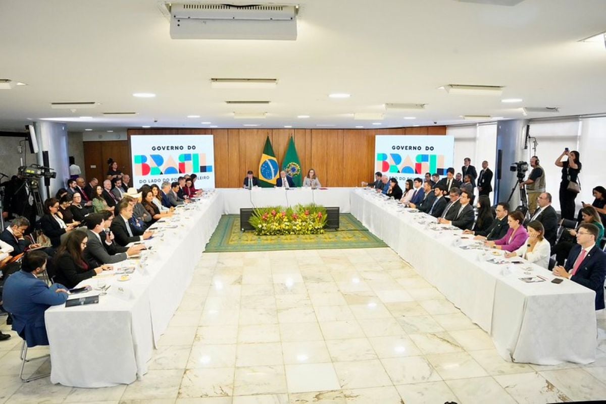 reunião da secretaria de desenvolvimento econômico da Bahia