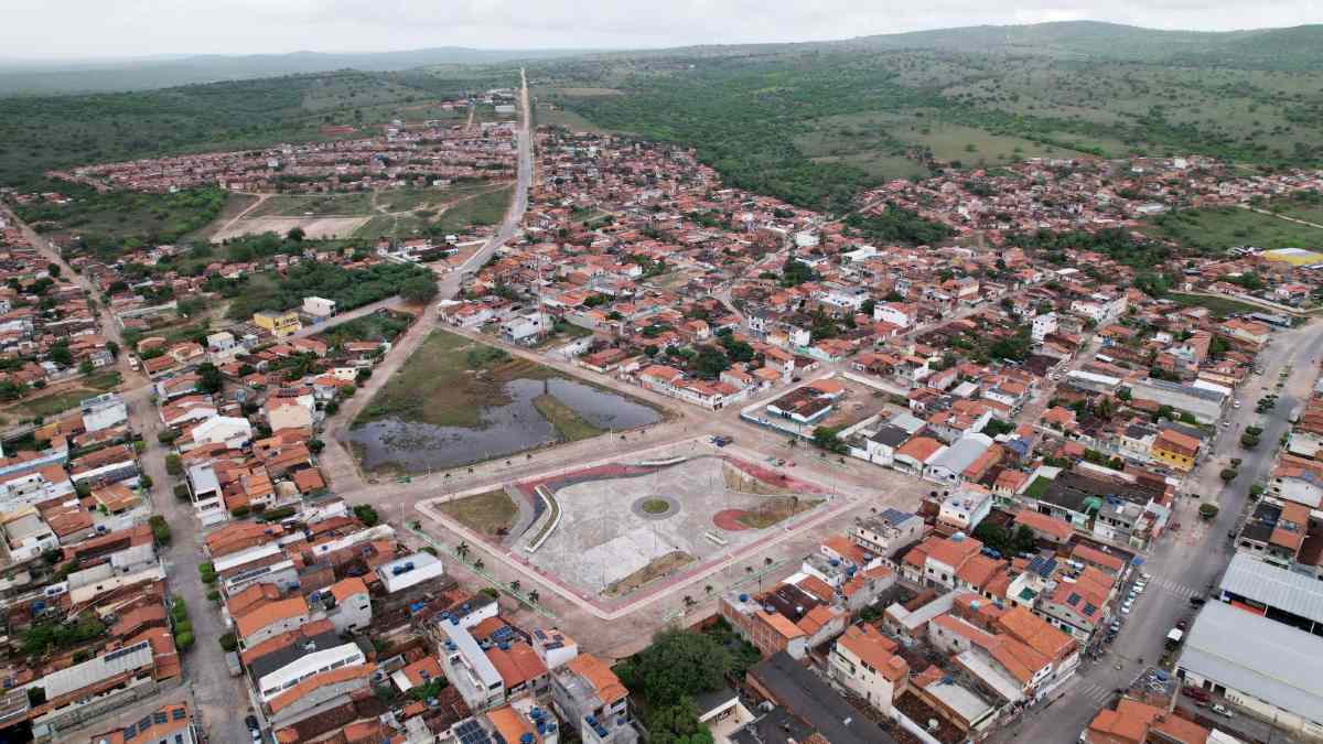 Visita do Governador em Araci